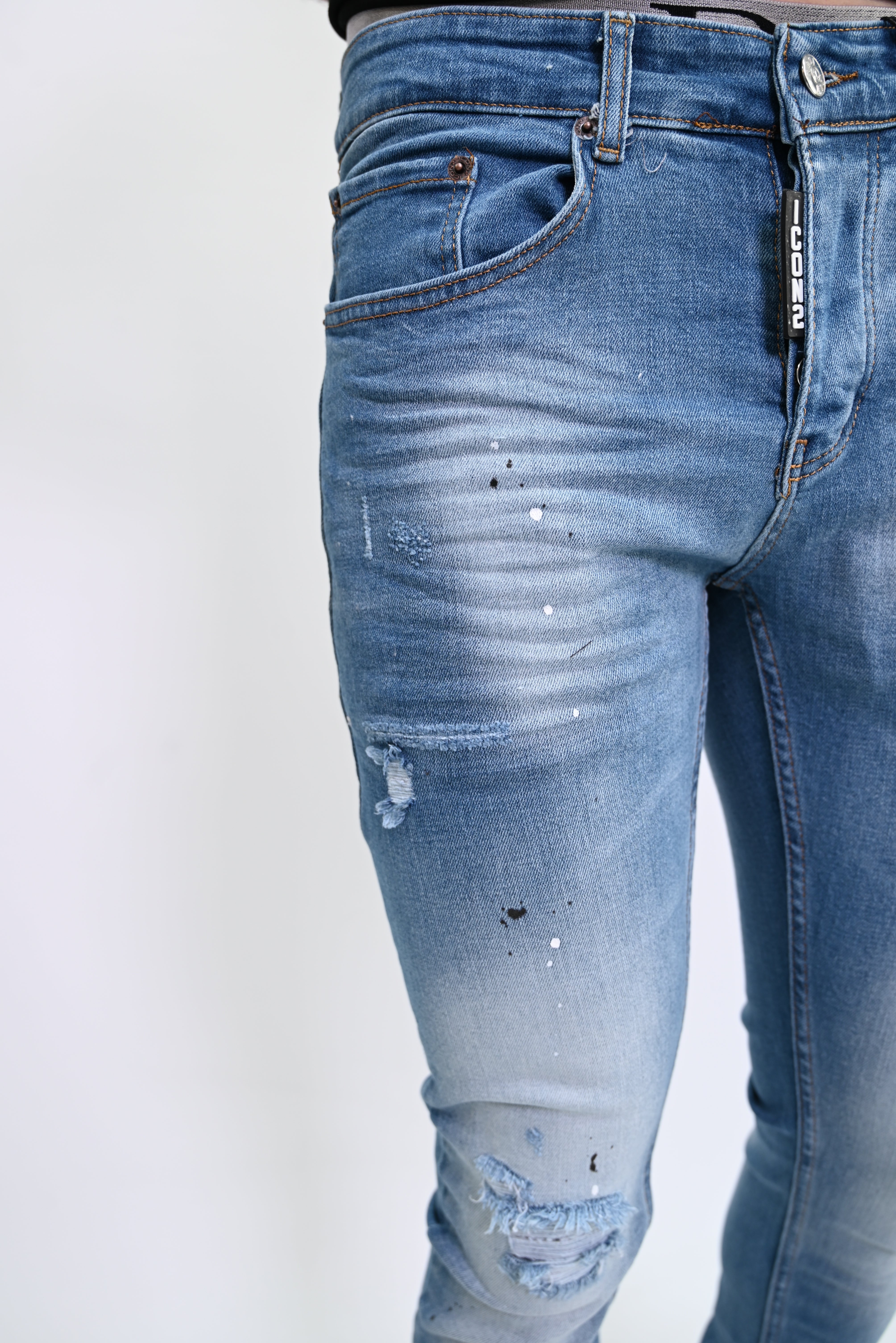 ICON2 Distressed Jeans 9398