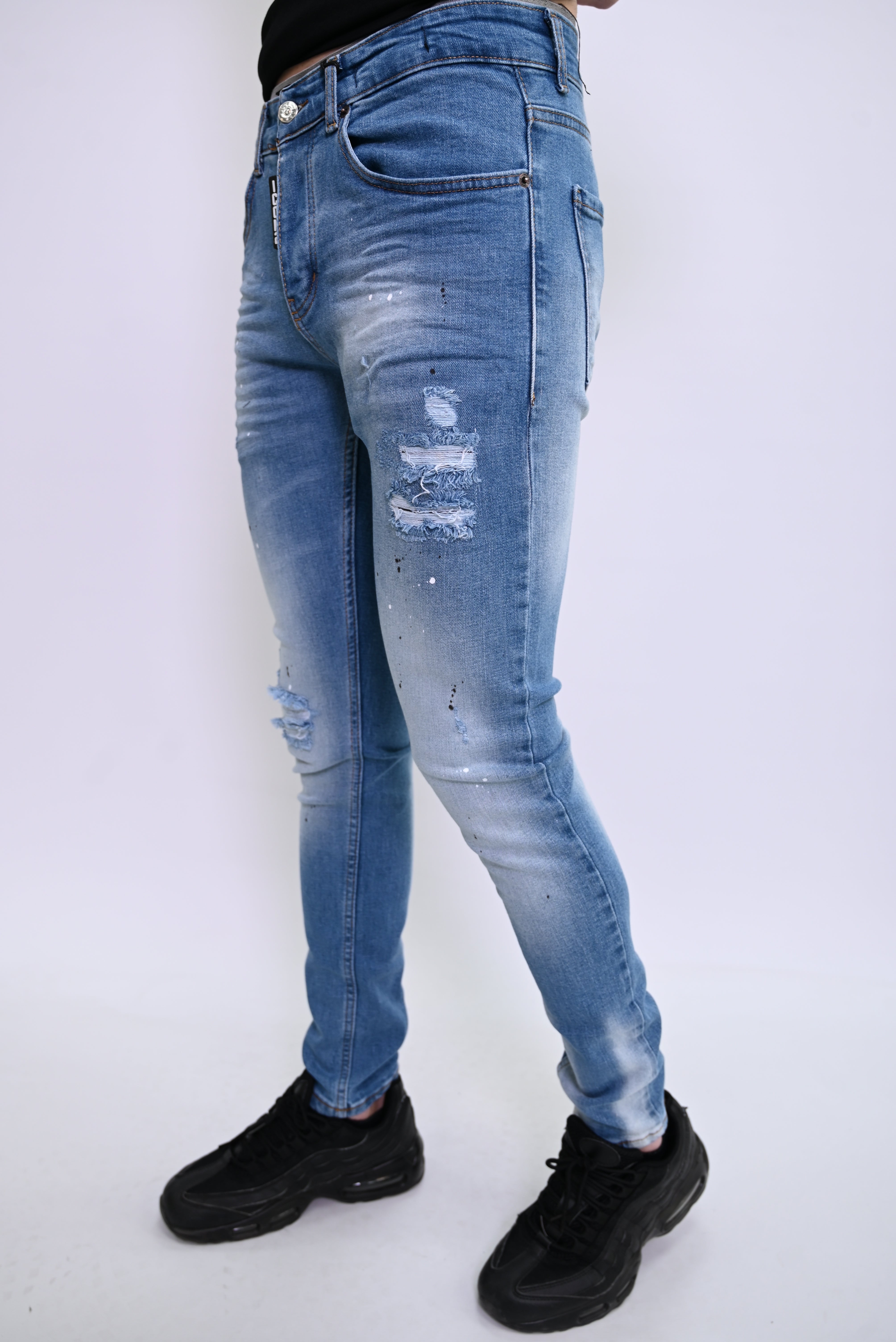 ICON2 Distressed Jeans 9398