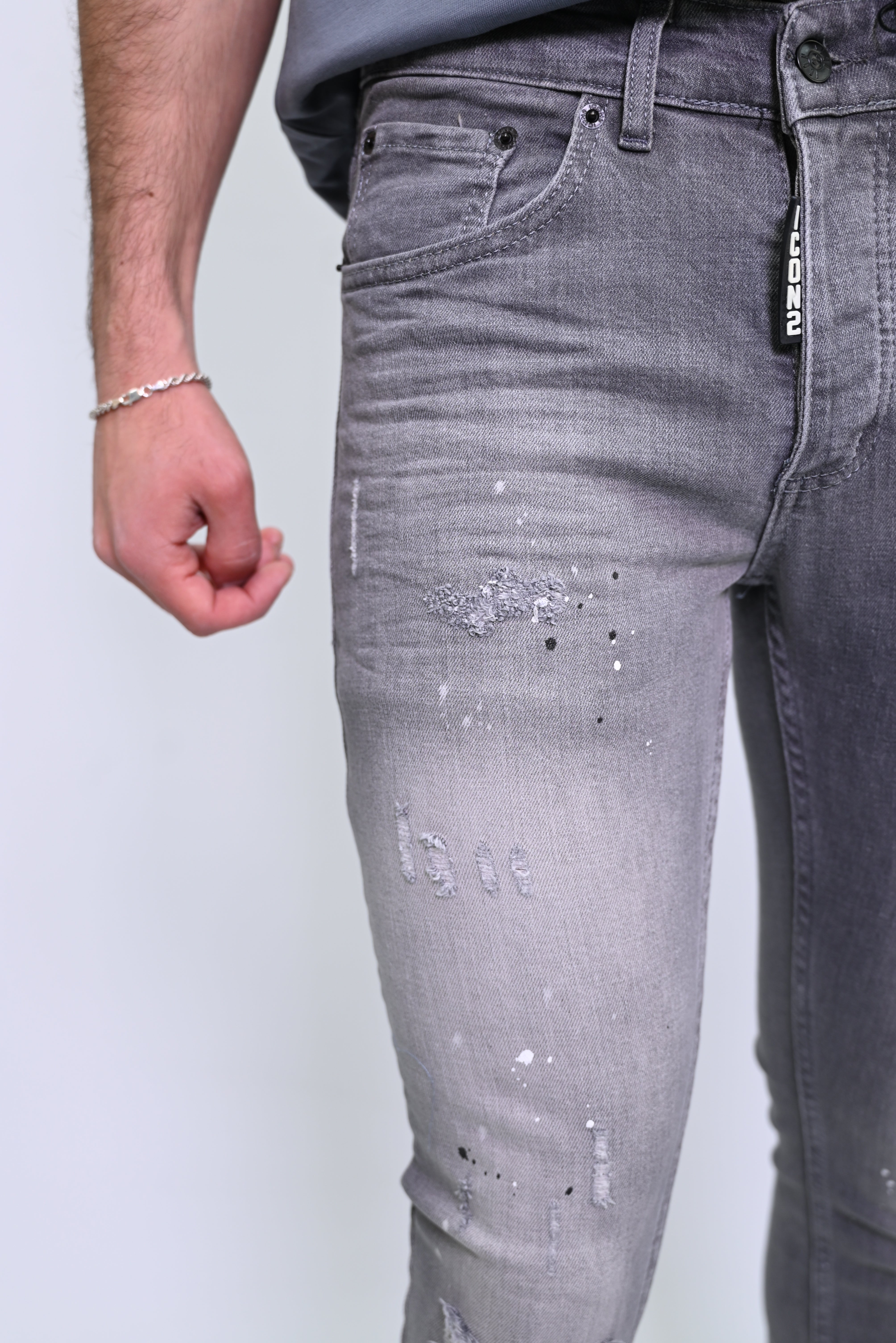 ICON2 Distressed Jeans 9304