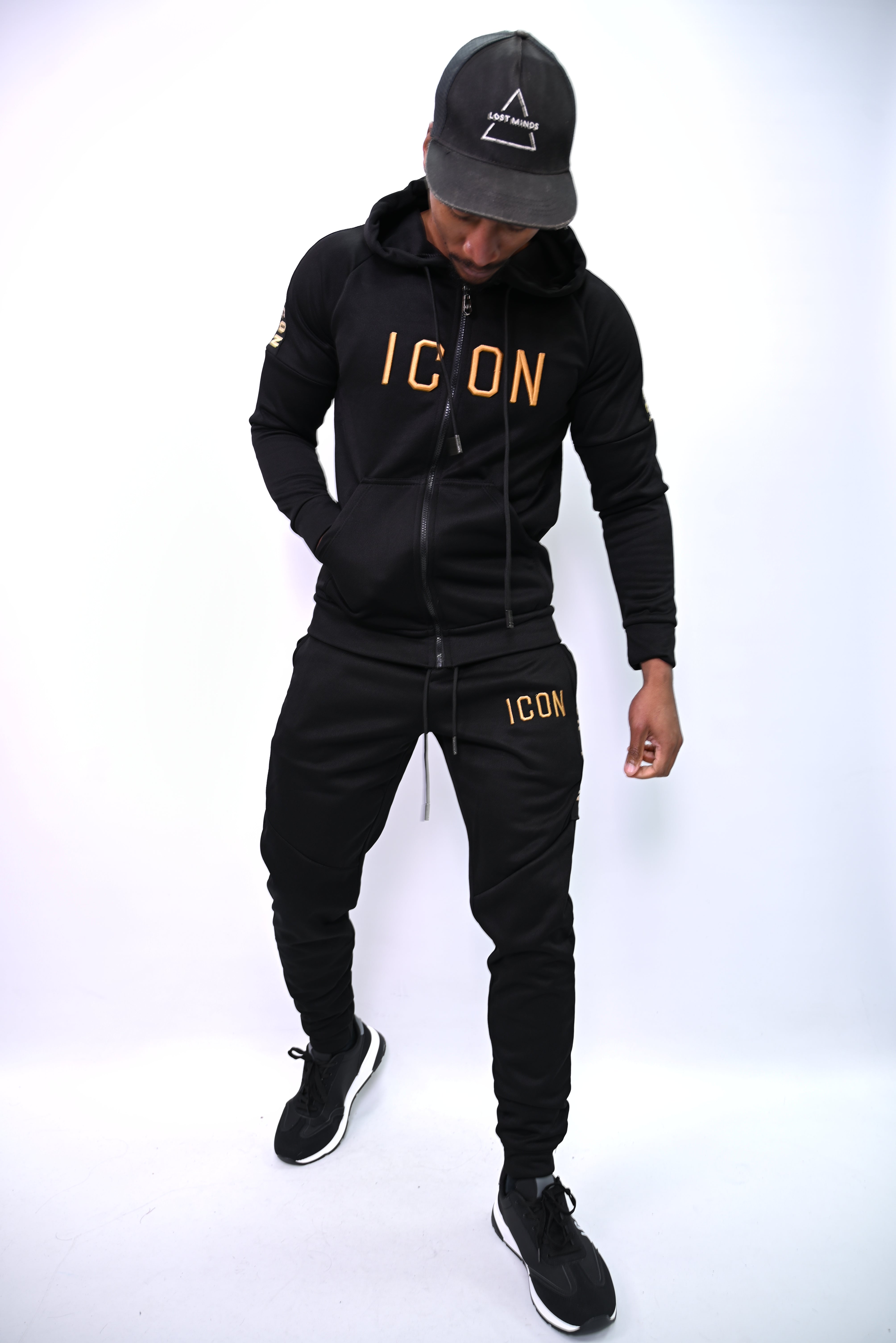 ICON Premium Gold Edition Tracksuit – Black/Gold Y1059