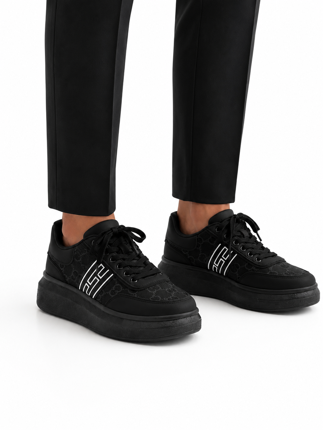 Milano Luxe Sneaker LBK-M150